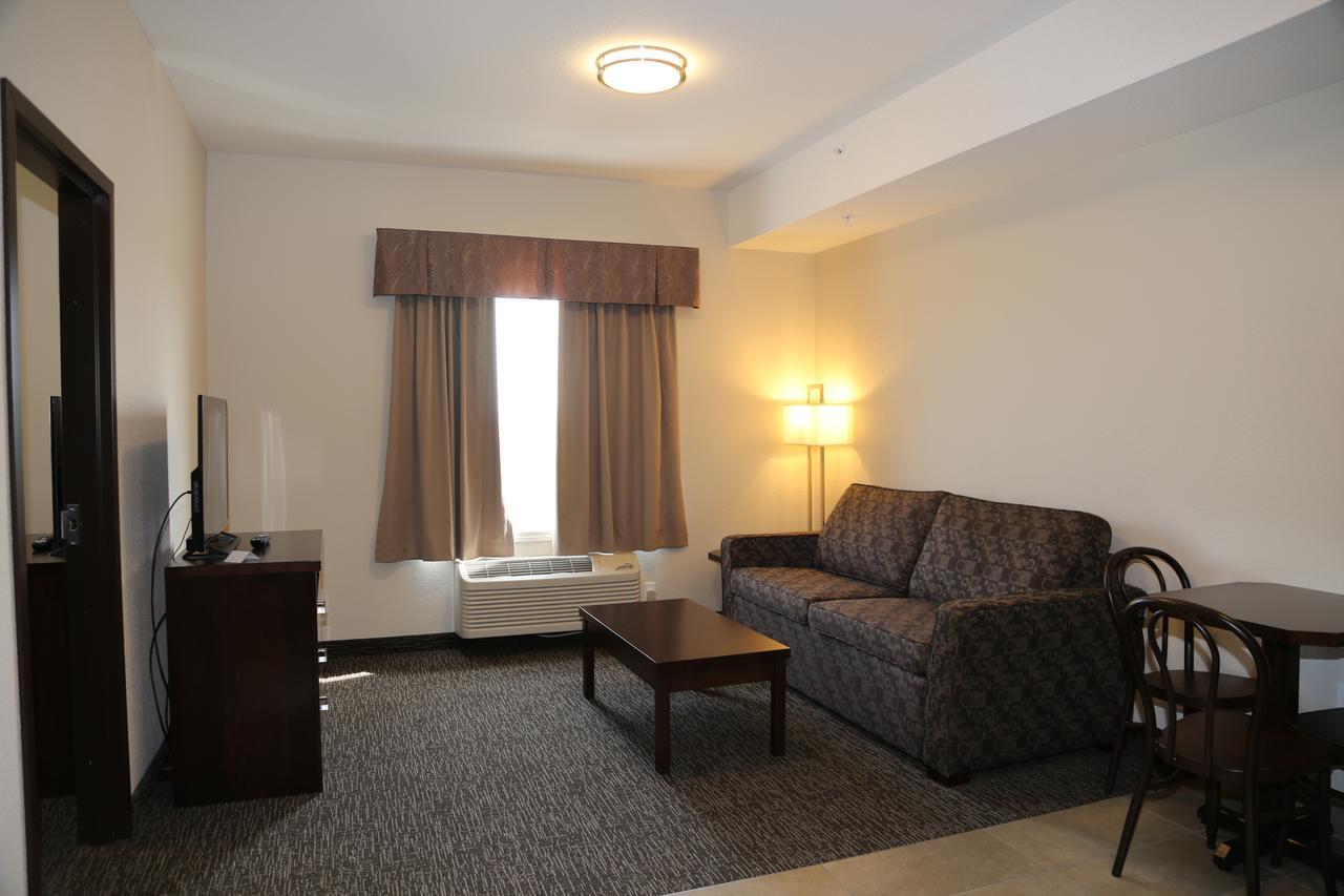 Prairie Moon Inn&Suites Macklin Extérieur photo