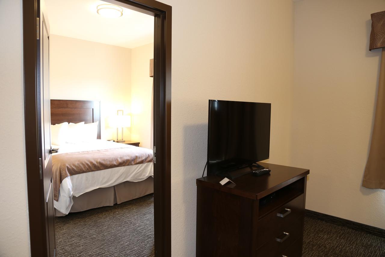 Prairie Moon Inn&Suites Macklin Extérieur photo